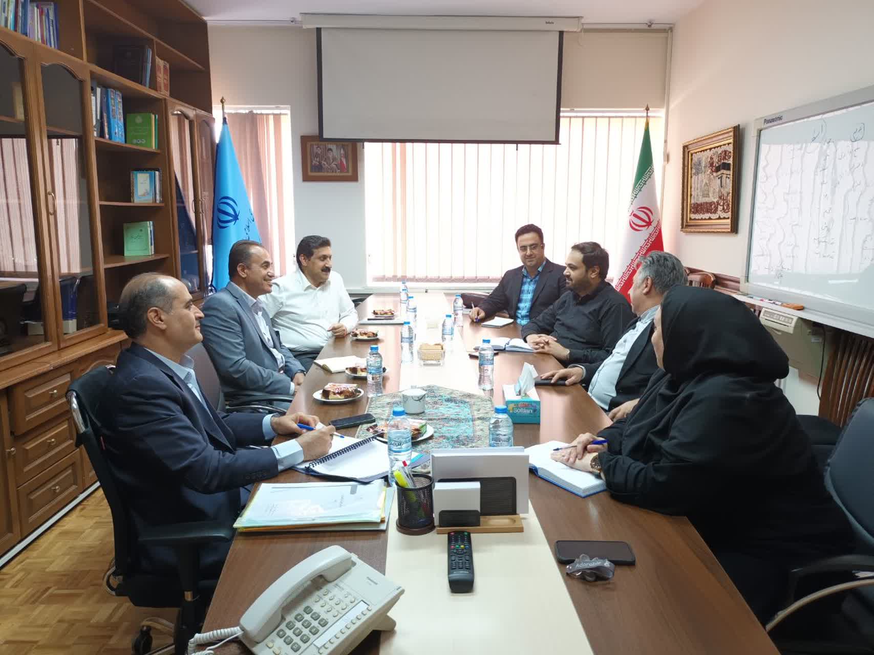 شانزدهمین جلسه هیئت مدیره کانون ملی کارآفرینان برتر رسمی کشور